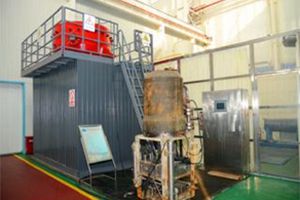 Большой сосуд высокого давления, имитирующий состояние глубокой воды 